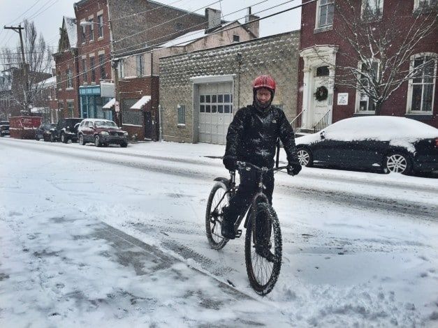 Cykelpendling i regn och snöglopp utan att förlora skärpan